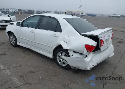 2004 Toyota Corolla S z USA, uszkodzony, nr VIN 1NXBR32E54Z320658